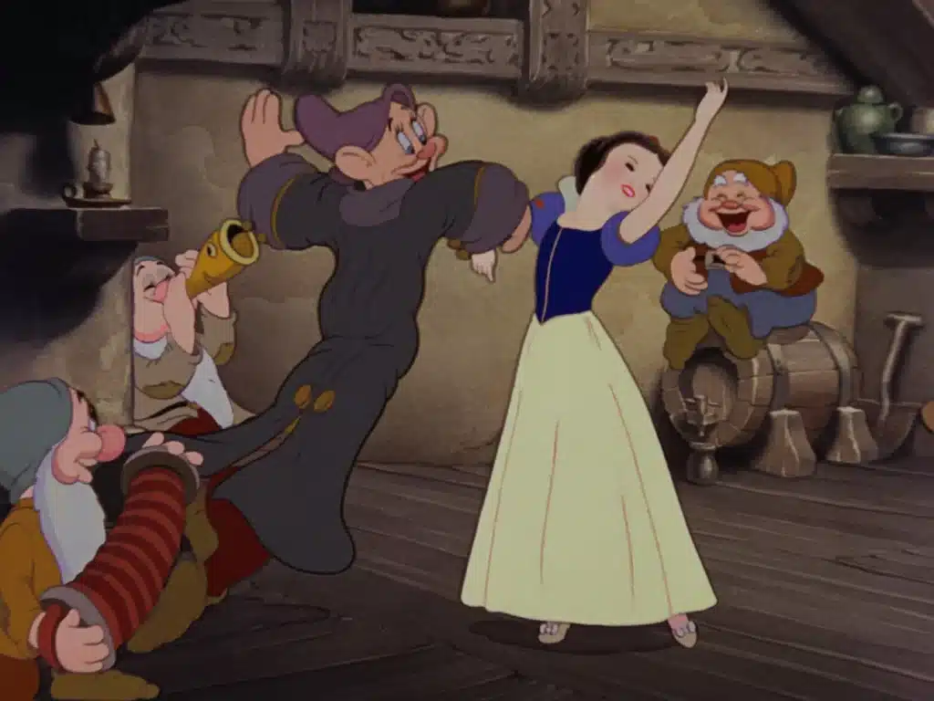 snow-white-dancing-with-the-seven-dwarves