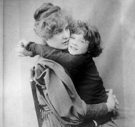 Oscar Wilde's wife and son