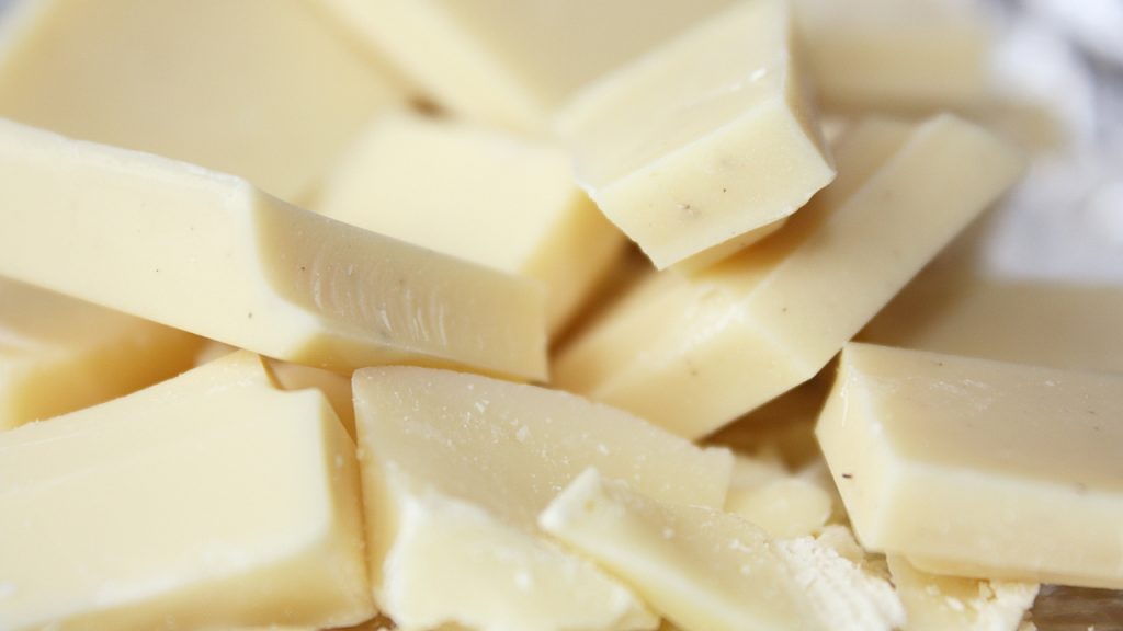 Milk Choclate Bar cut into pieces