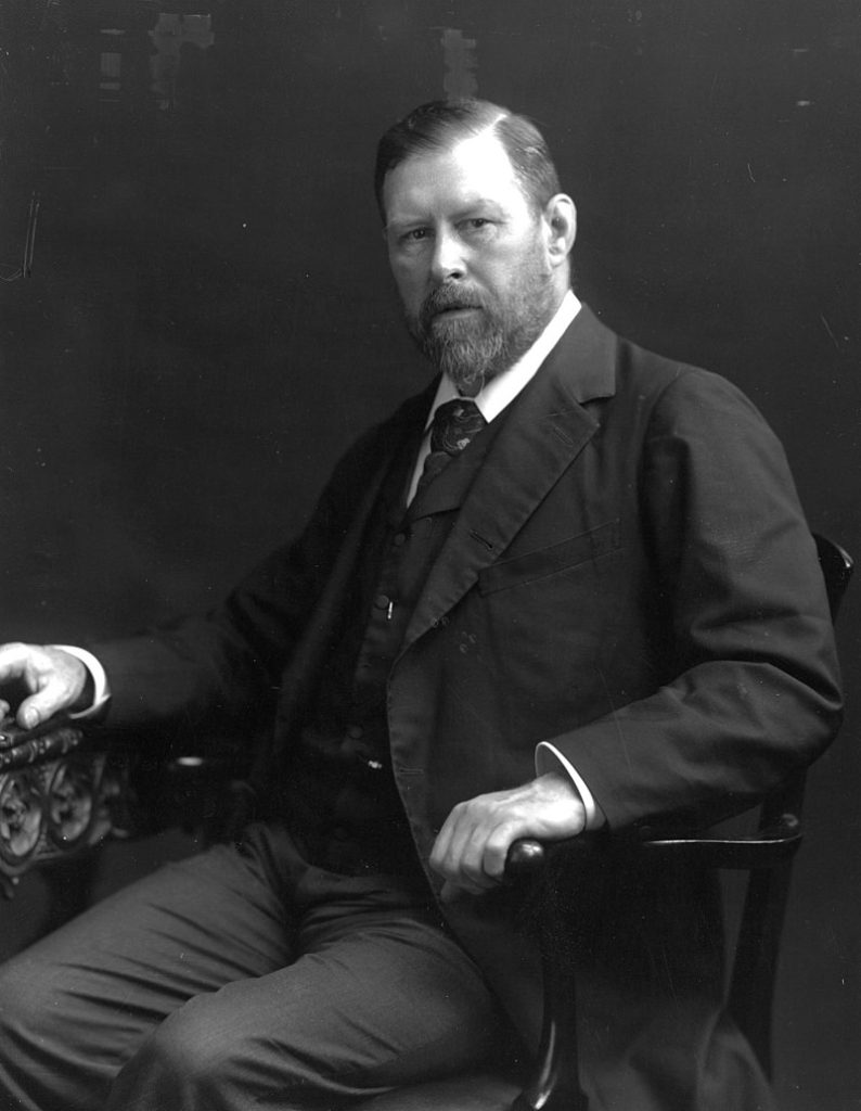 Image of Bram Stoker in a suit.