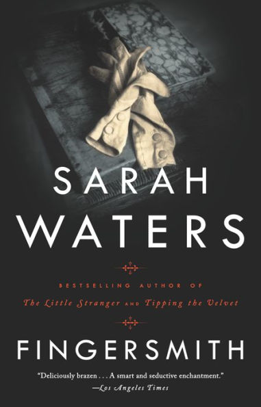 Book cover of "Fingersmith" by Sarah Waters. Features a pair of vintage gloves on a dark, textured surface.